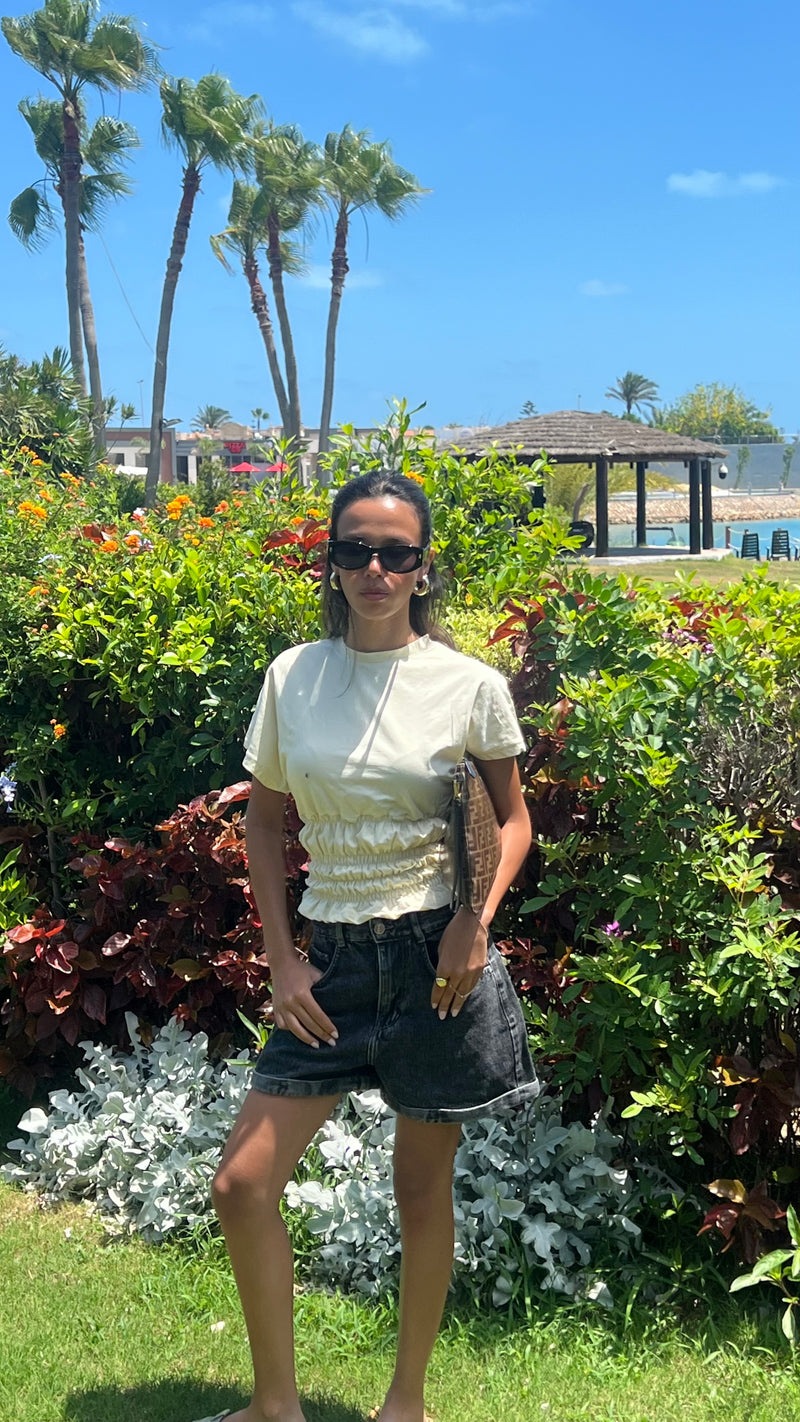 Oversized Shorts in Black