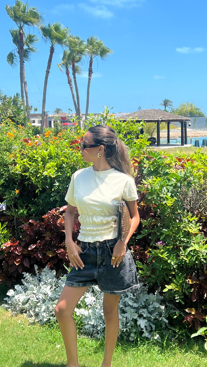 Oversized Shorts in Black